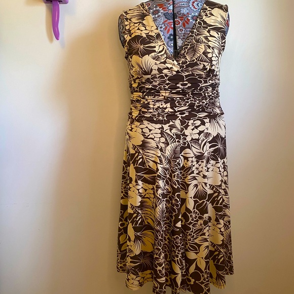 Crossover Ruched Dress - Picture 1 of 4